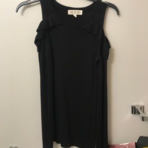 Black no shoulder sweater